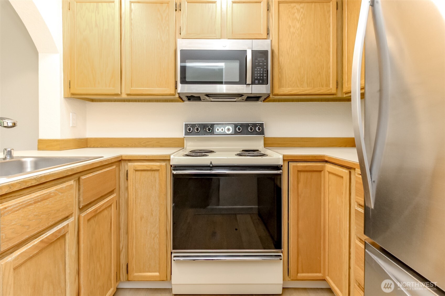 17311 119th Lane Southeast, Unit 3 Renton, WA 98058 - Photo 13 of 31