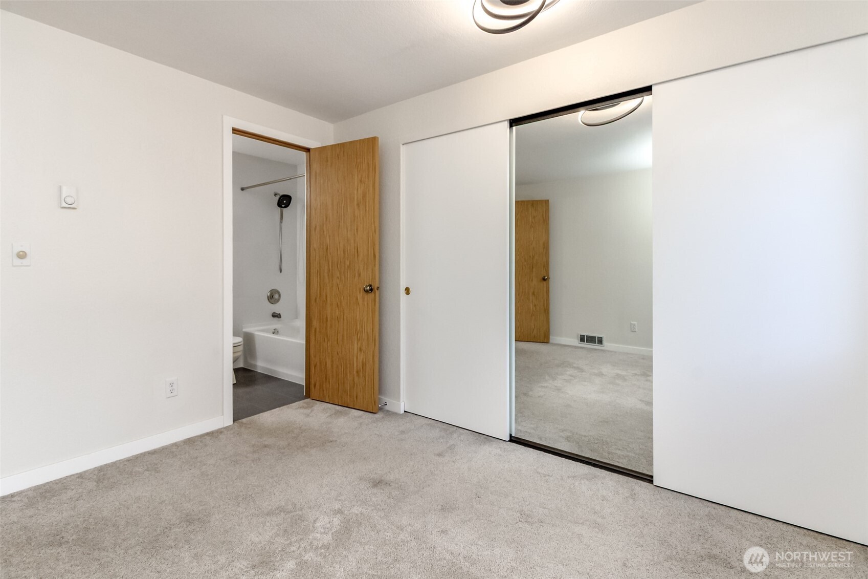 17311 119th Lane Southeast, Unit 3 Renton, WA 98058 - Photo 21 of 34