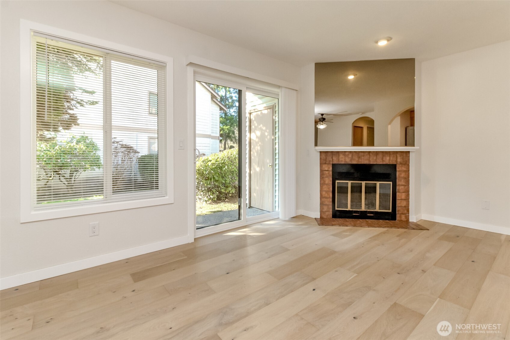 17311 119th Lane Southeast, Unit 3 Renton, WA 98058 - Photo 4 of 31