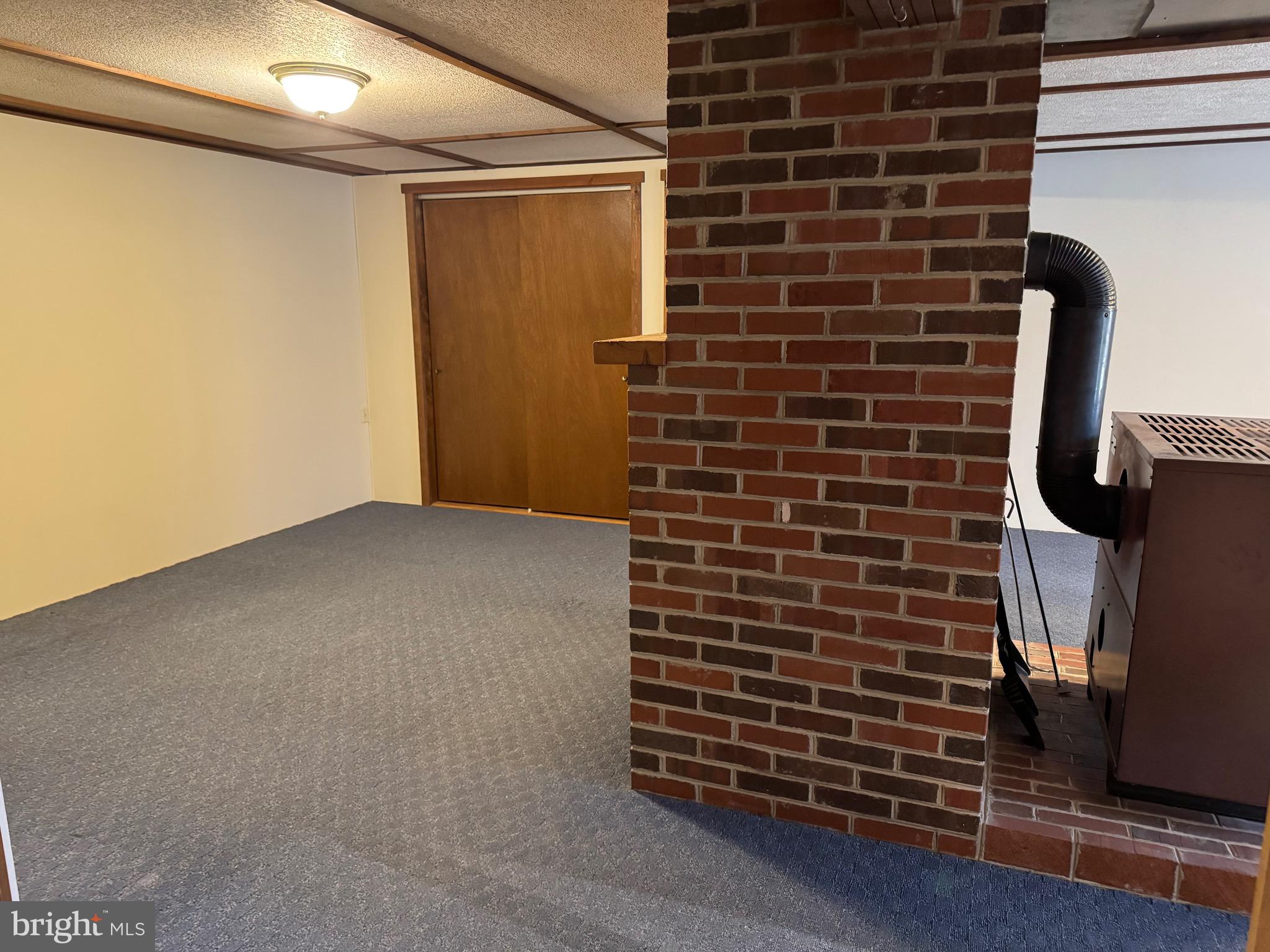 1009 Dry Wells Road Quarryville, PA 17566 - Photo 4 of 17 a view of empty room