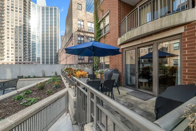 $275,000 | 1133 South State Street, Unit 403B, Chicago, IL 60605