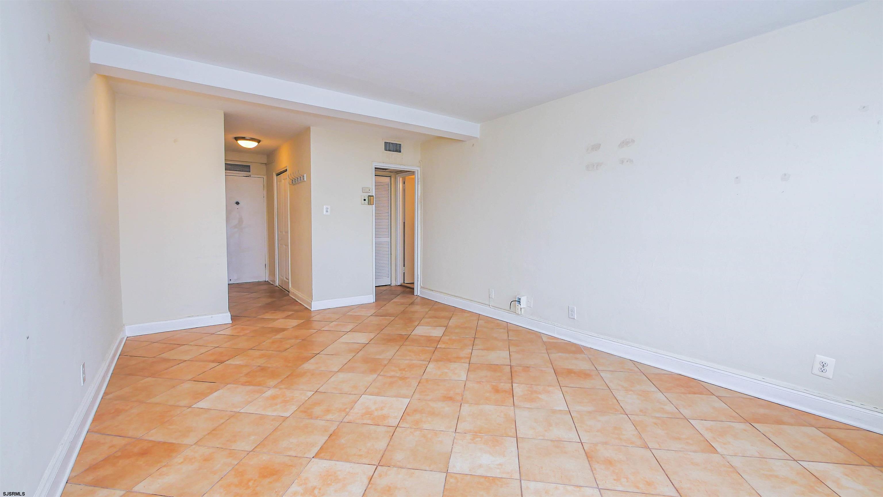 101 South Raleigh Avenue, Unit 521 Atlantic City, NJ 08401 - Photo 11 of 27 a view of an empty room