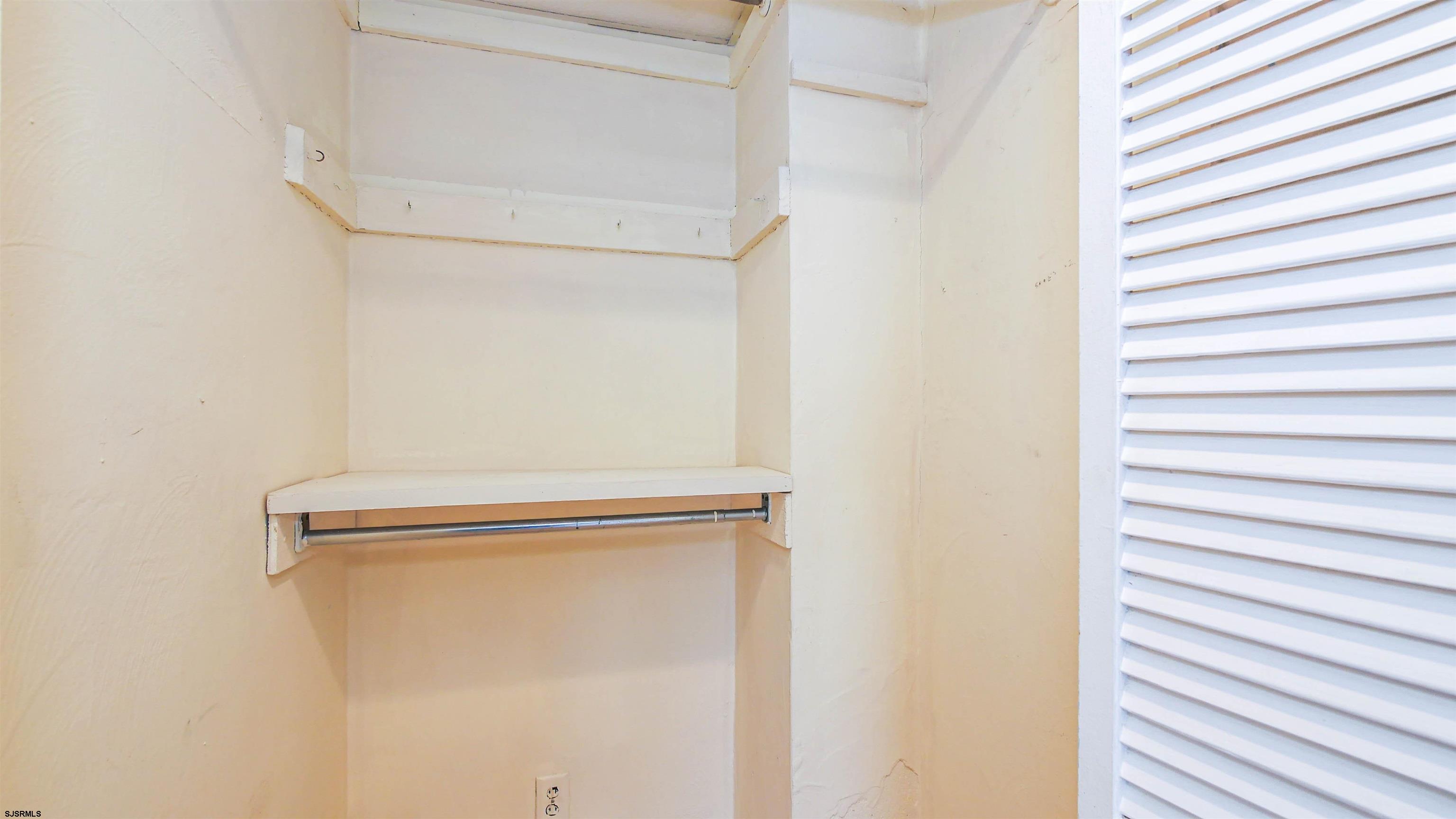 101 South Raleigh Avenue, Unit 521 Atlantic City, NJ 08401 - Photo 16 of 27 a close up of a wall