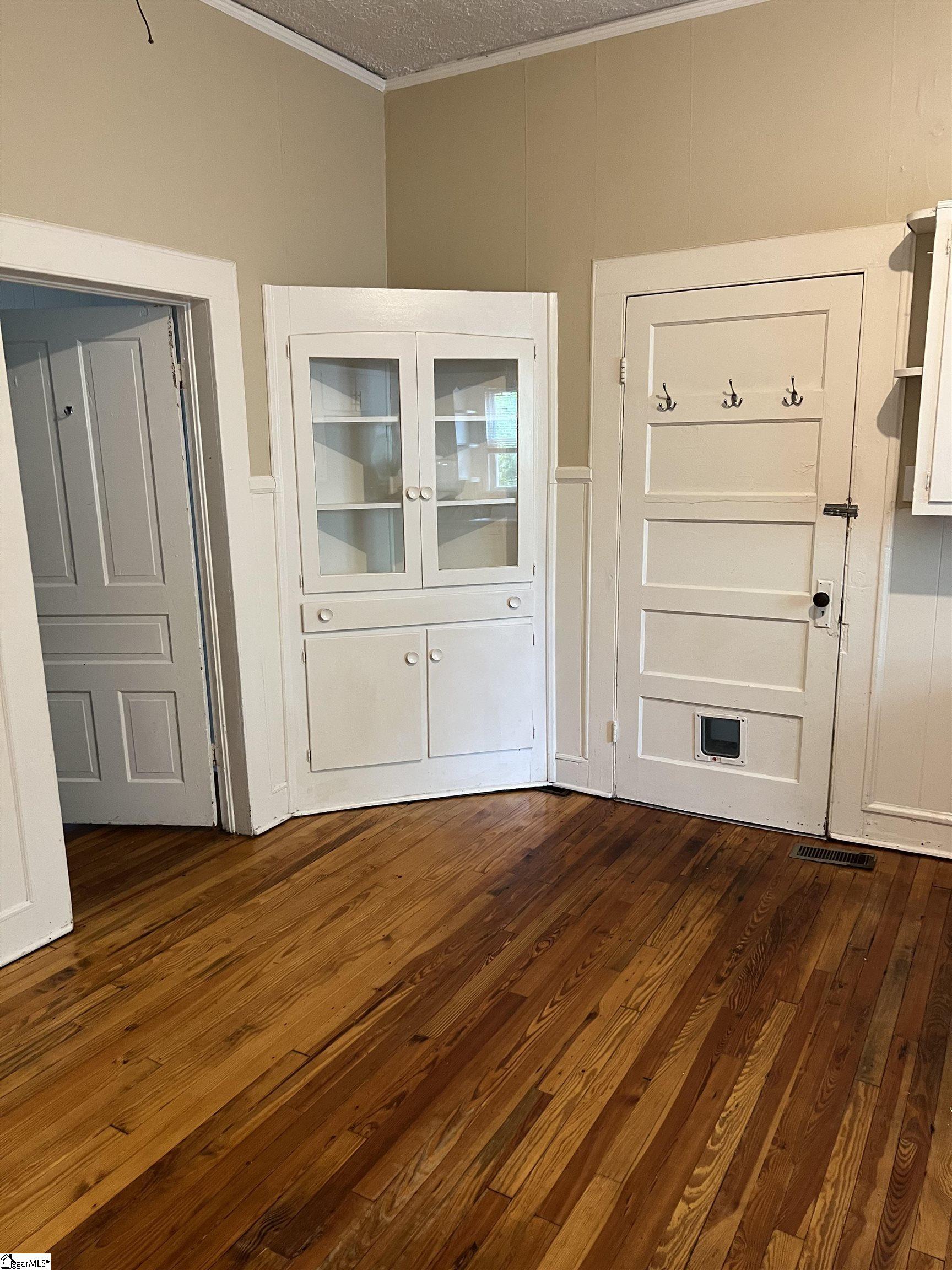 22 2nd Street Greenville, SC 29611 - Photo 5 of 16