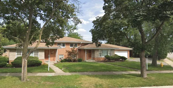 $2,500 | 819 Tomawadee Drive, Park Ridge, IL 60068