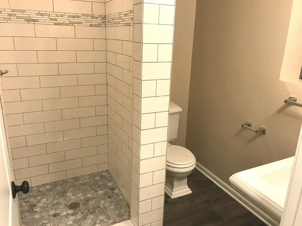 $2,500 | 819 Tomawadee Drive, Park Ridge, IL 60068