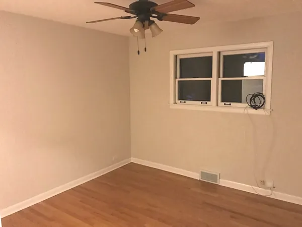 $2,500 | 819 Tomawadee Drive, Park Ridge, IL 60068