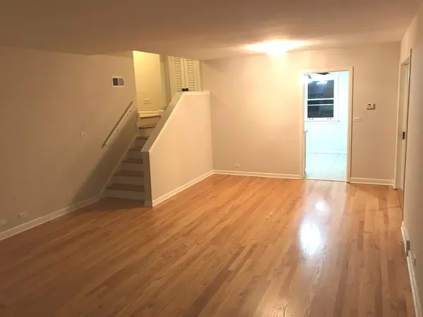 $2,500 | 819 Tomawadee Drive, Park Ridge, IL 60068