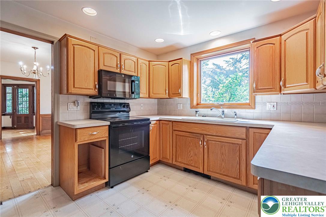 2829 Gordon Street Allentown, PA 18104 - Photo 19 of 56