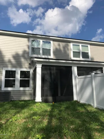 $2,100 | 221 Servia Drive, St. Johns, FL 32259