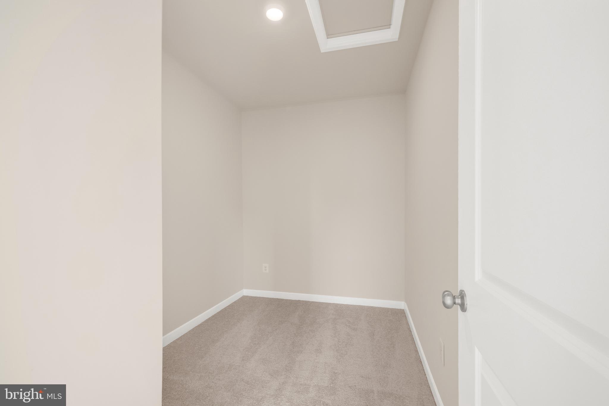 493 Mountain Laurel Boulevard Ranson, WV 25438 - Photo 13 of 27 a view of a small space