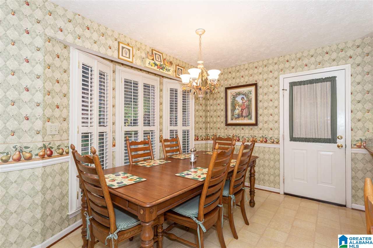 401 Shamrock Road Anniston, AL 36207 - Photo 3 of 46