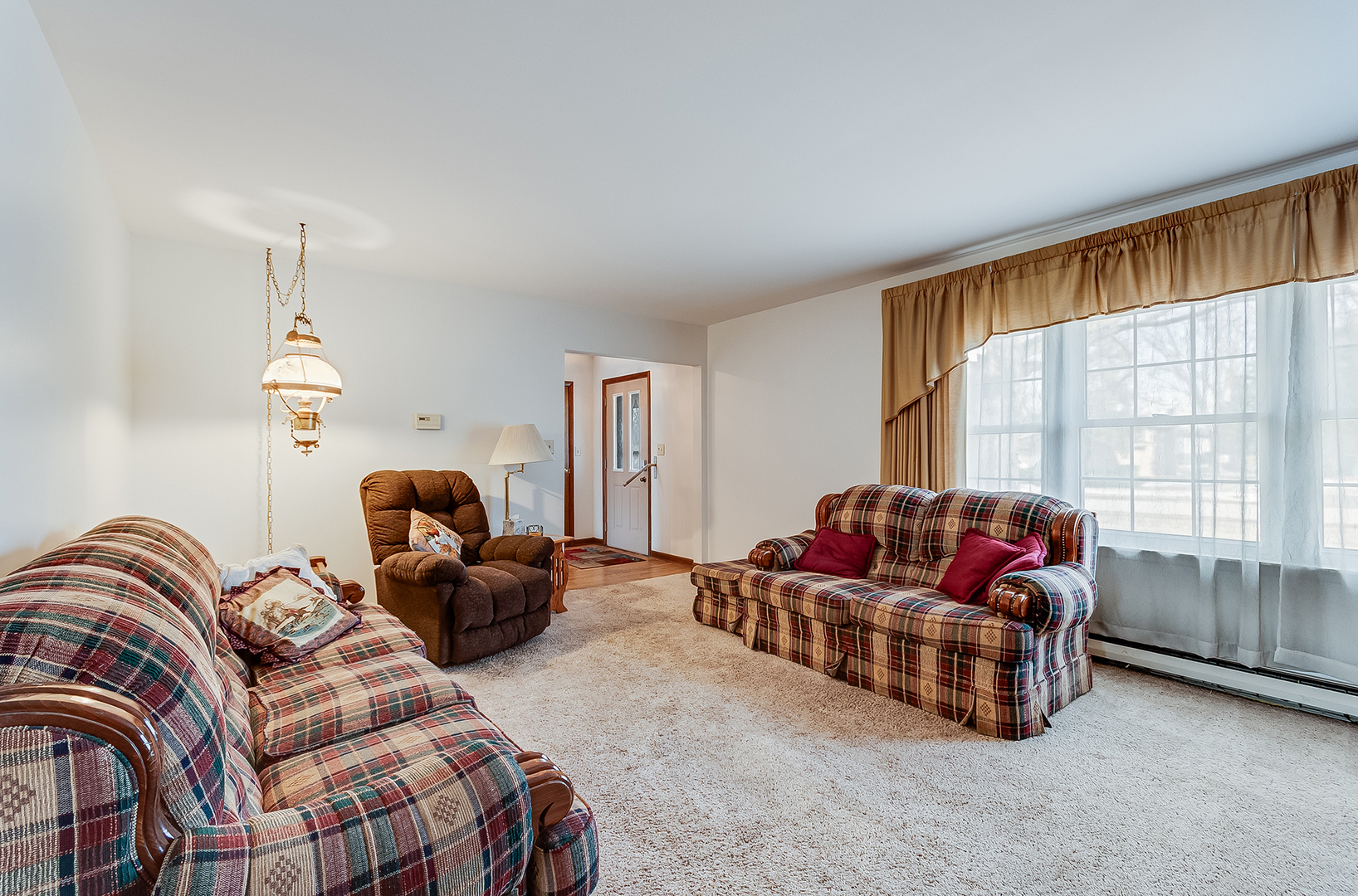 313 North Raven Road Shorewood, IL 60404 - Photo 4 of 26