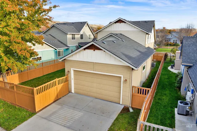 $659,900 | 12733 North 10th Avenue, Boise, ID 83714