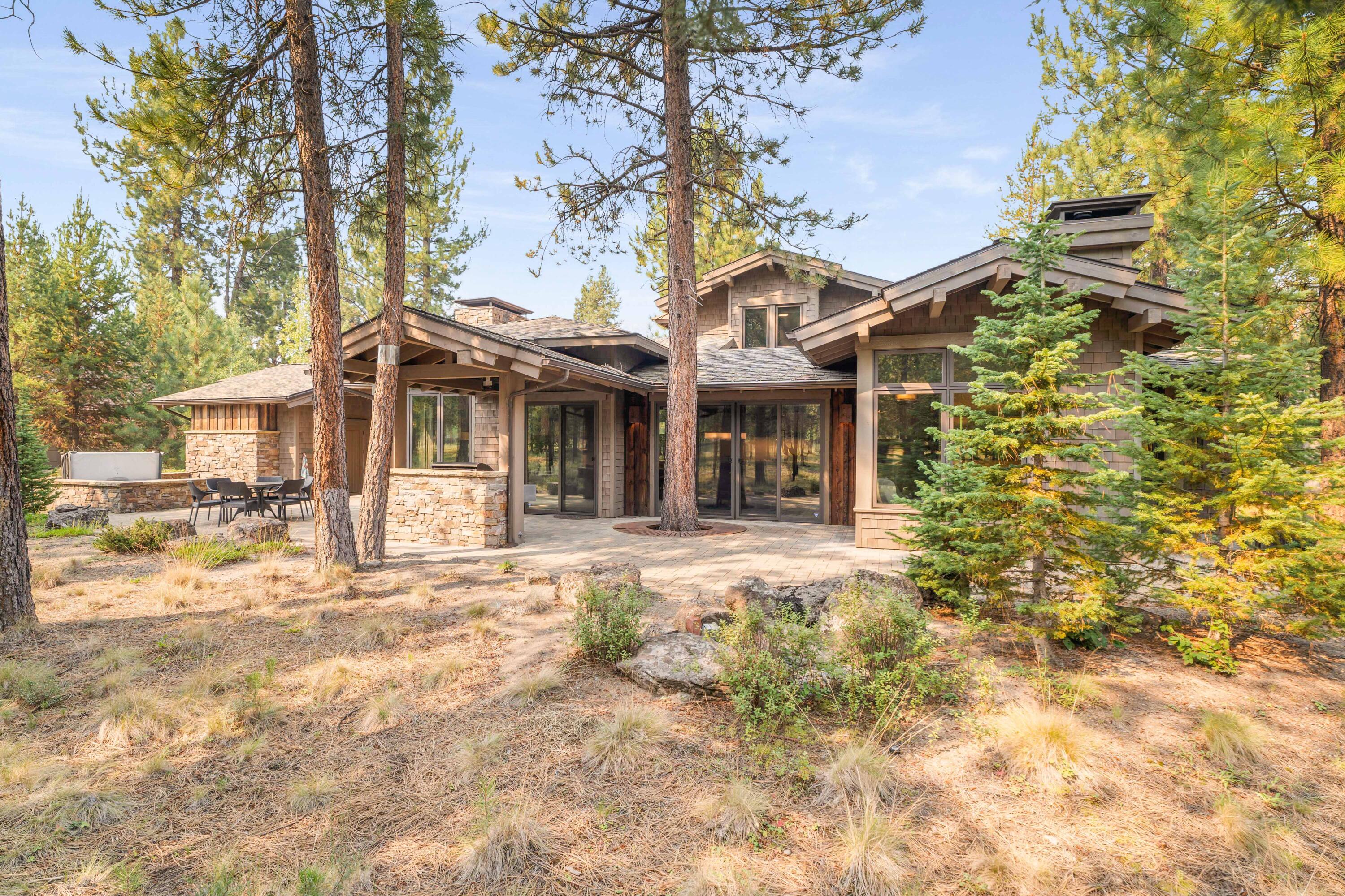 56641 Sunstone Loop, Unit 135 Bend, OR 97707 - Photo 54 of 62 Exterior - Back