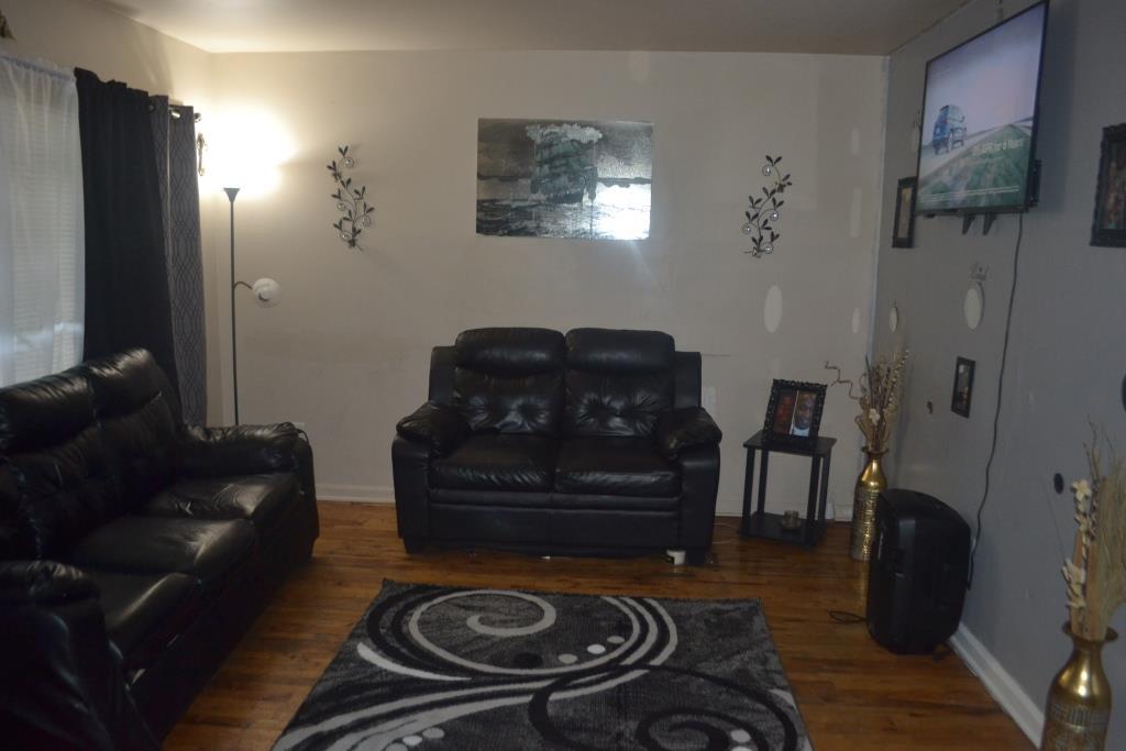 6628 South Marquette Road Chicago, IL 60637 - Photo 3 of 9