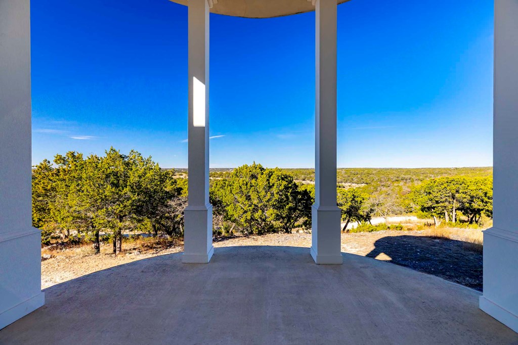 157 McCullough Ranch Road Kerrville, TX 78028 - Photo 15 of 75