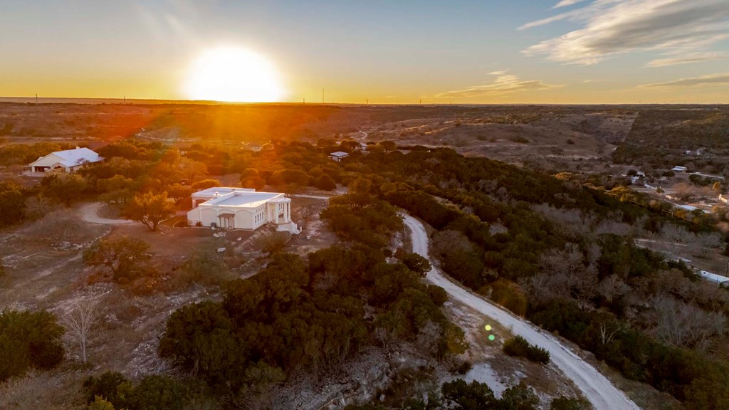 157 McCullough Ranch Road Kerrville, TX 78028 - Photo 55 of 75 a view of city and ocean