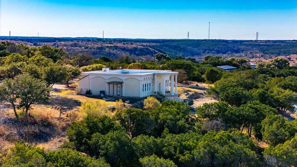 157 McCullough Ranch Road Kerrville, TX 78028 - Photo 10 of 75