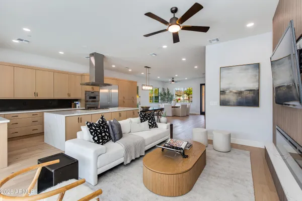 $1,875,000 | 3834 North 34th Street, Phoenix, AZ 85018
