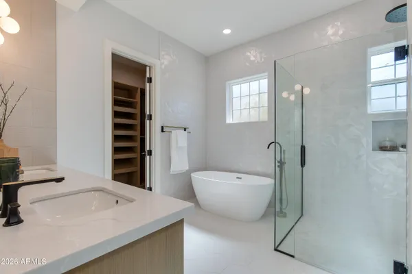 $1,875,000 | 3834 North 34th Street, Phoenix, AZ 85018