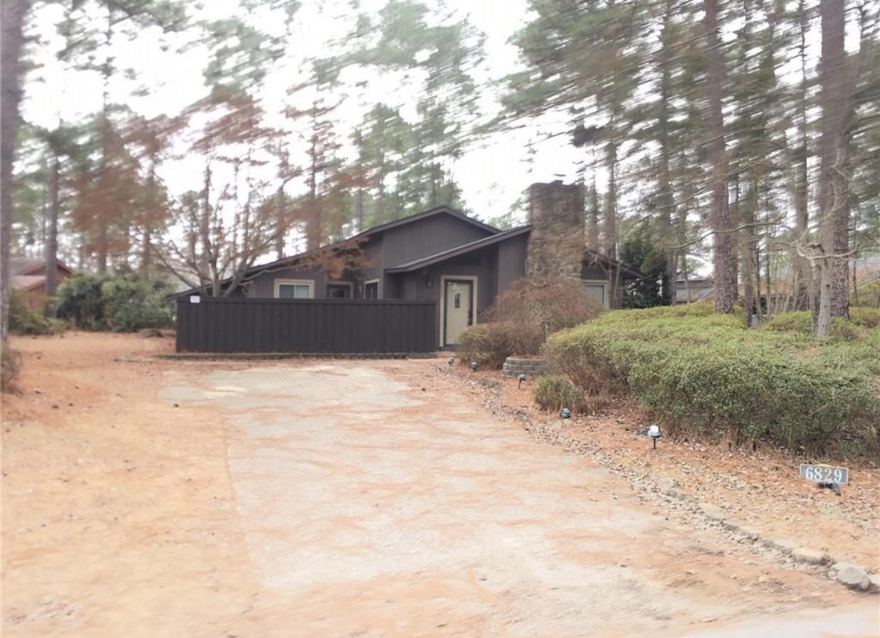 6829 South Staff Road Fayetteville, NC 28306 - Photo 1 of 1 Front