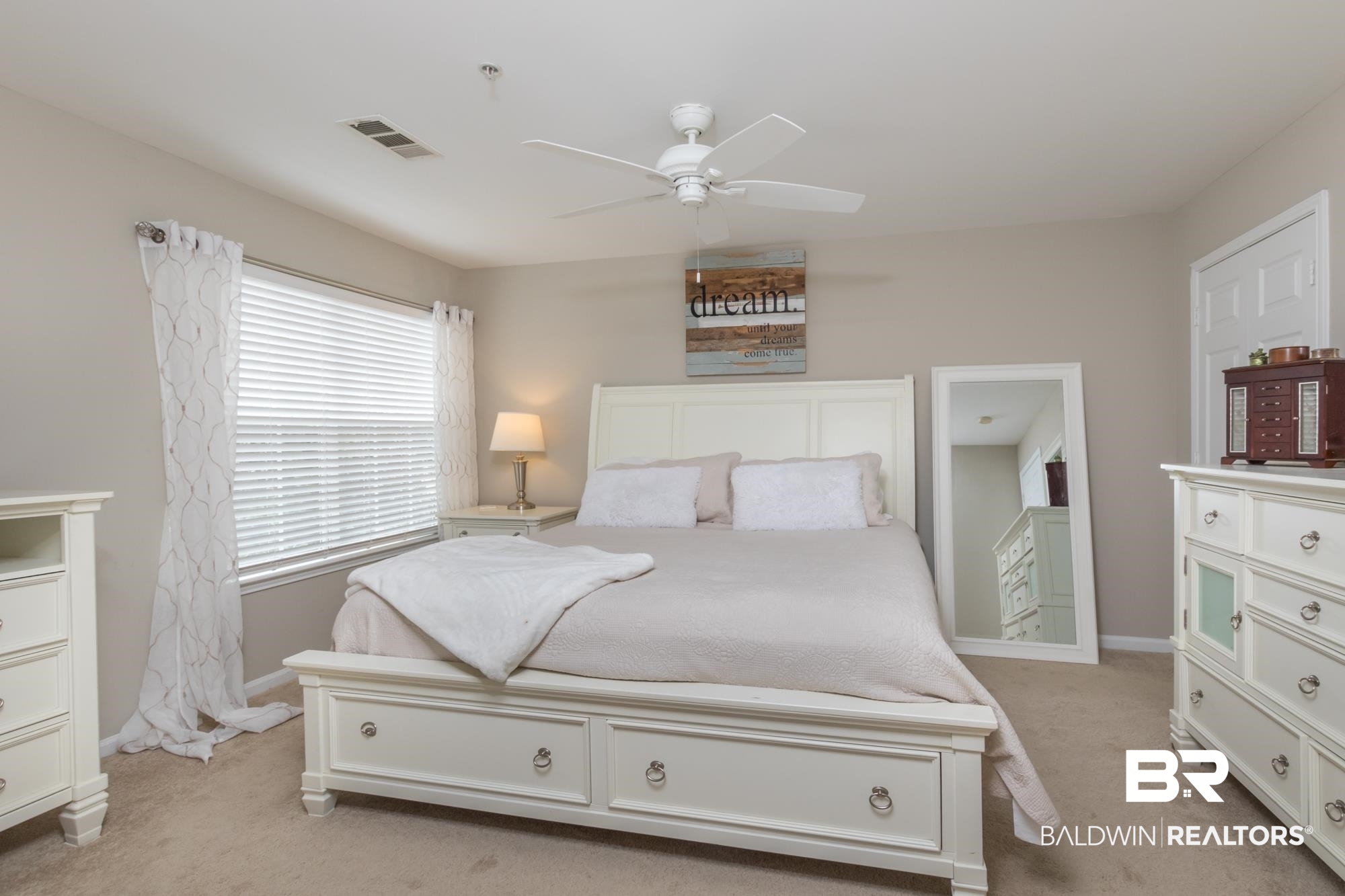 1517 Regency Road, Unit 151 Gulf Shores, AL 36542 - Photo 15 of 31 Primary Bedroom