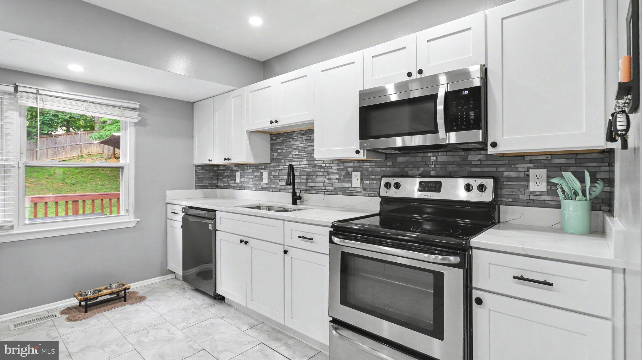 9012 Cameron Court Clinton, MD 20735 - Photo 6 of 43