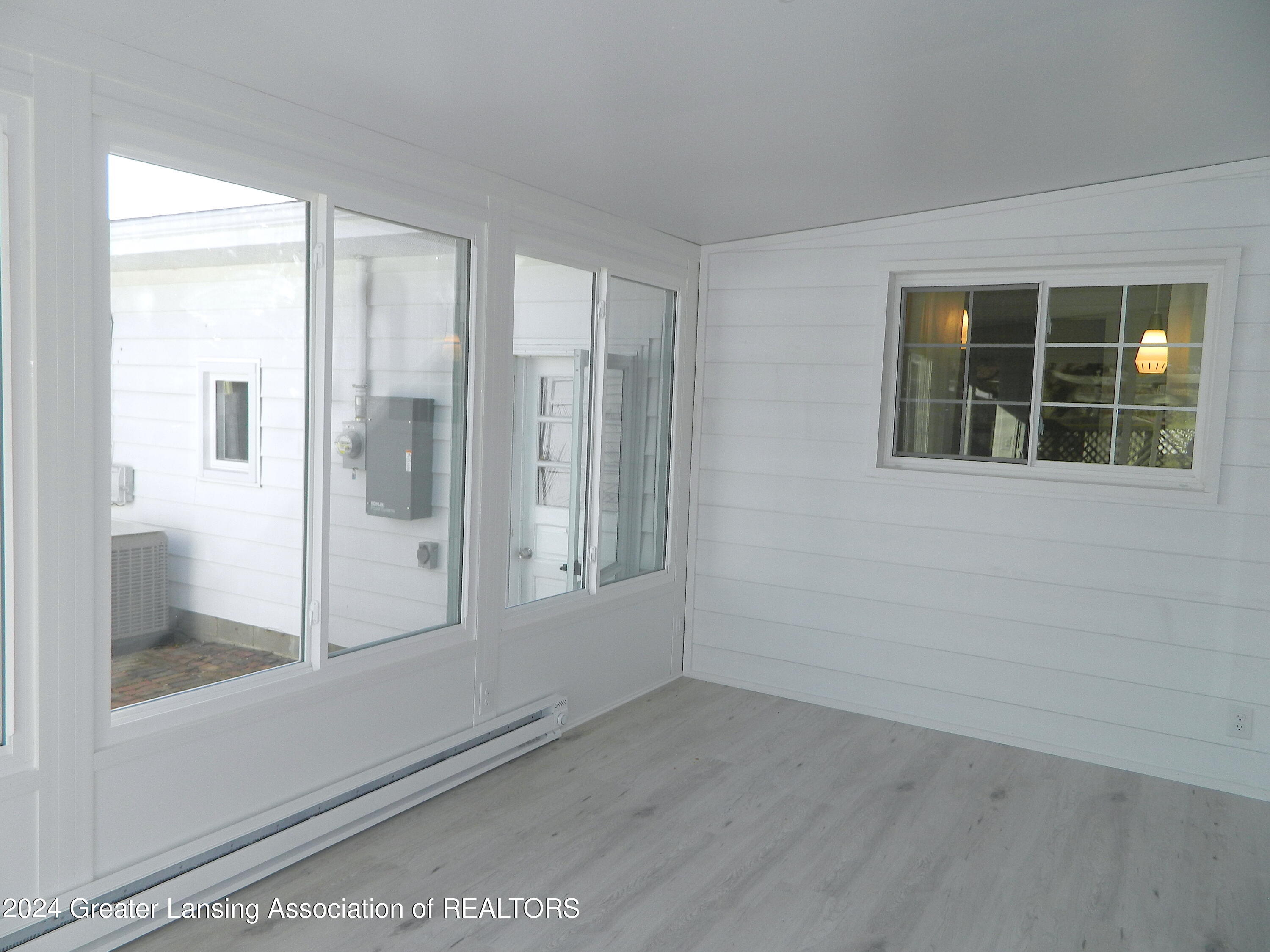 750 Raymond Road Owosso, MI 48867 - Photo 15 of 27 4 Season Rm A