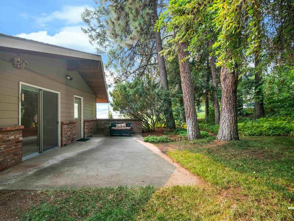 10018 North Huntington Road Spokane, WA 99218 - Photo 18 of 20