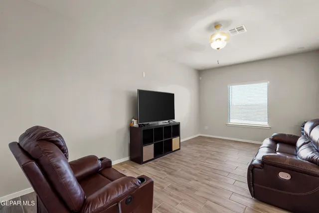 $280,000 | 13070 Grantham Lane, El Paso, TX 79928