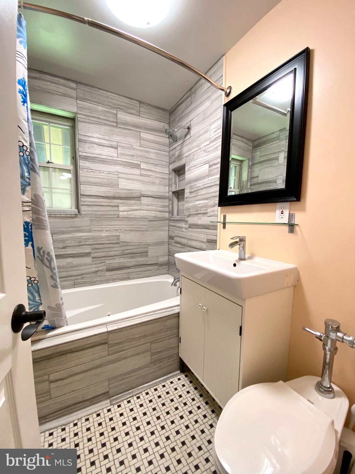 12007 Rocking Horse Road Rockville, MD 20852 - Photo 17 of 35 Bathroom Level 1