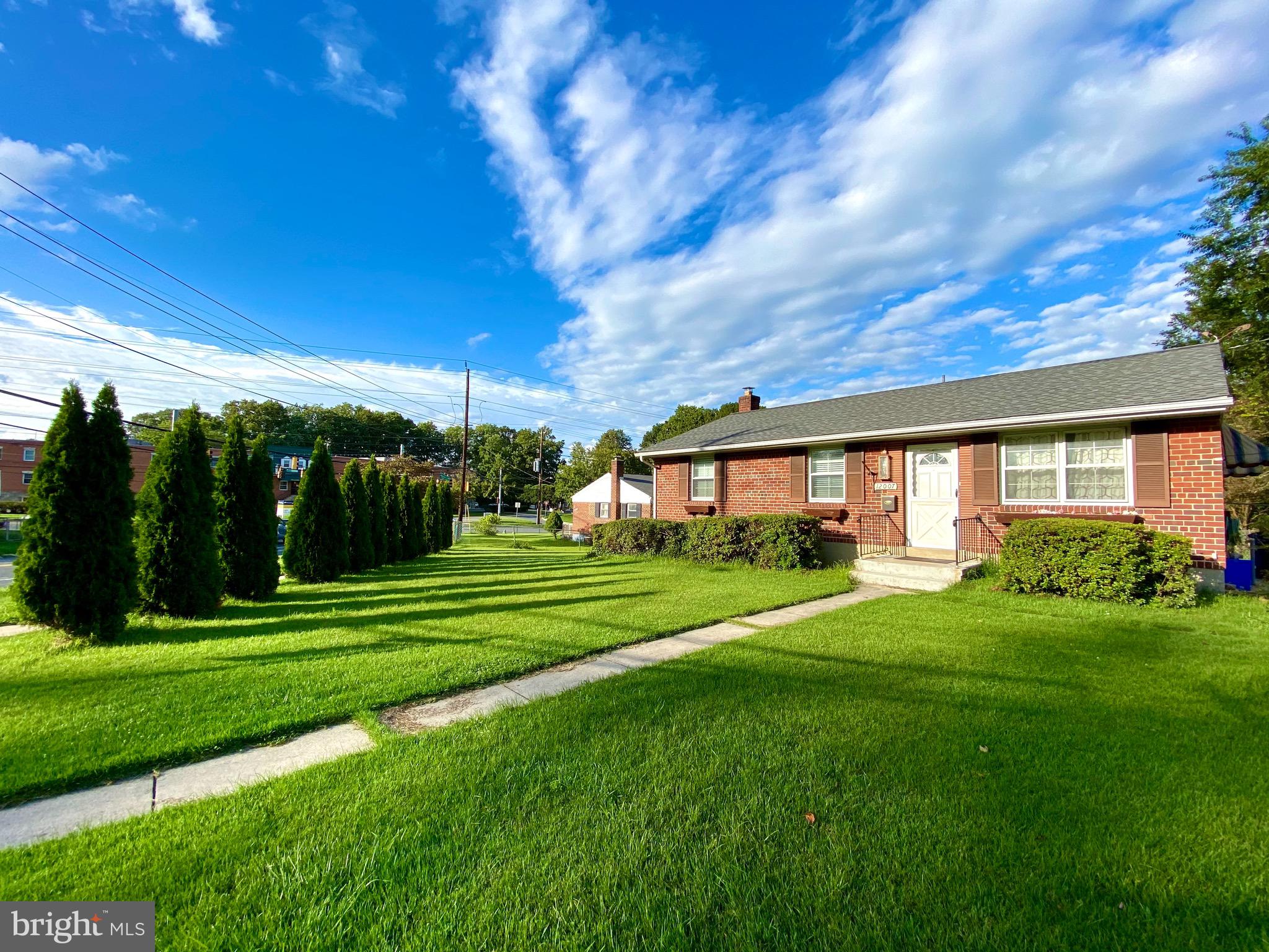 12007 Rocking Horse Road Rockville, MD 20852 - Photo 2 of 35 Front