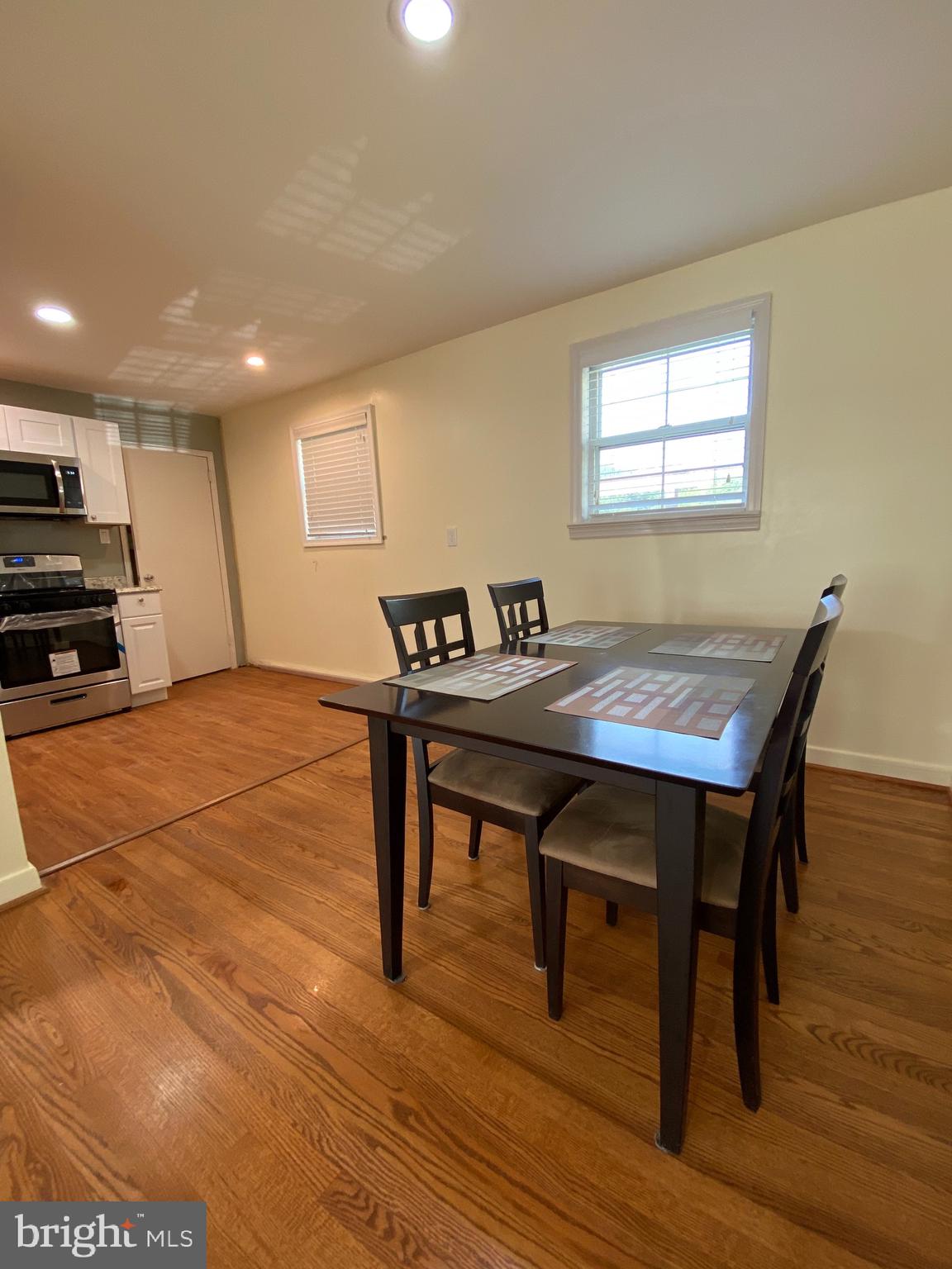 12007 Rocking Horse Road Rockville, MD 20852 - Photo 21 of 35 Dinning Area