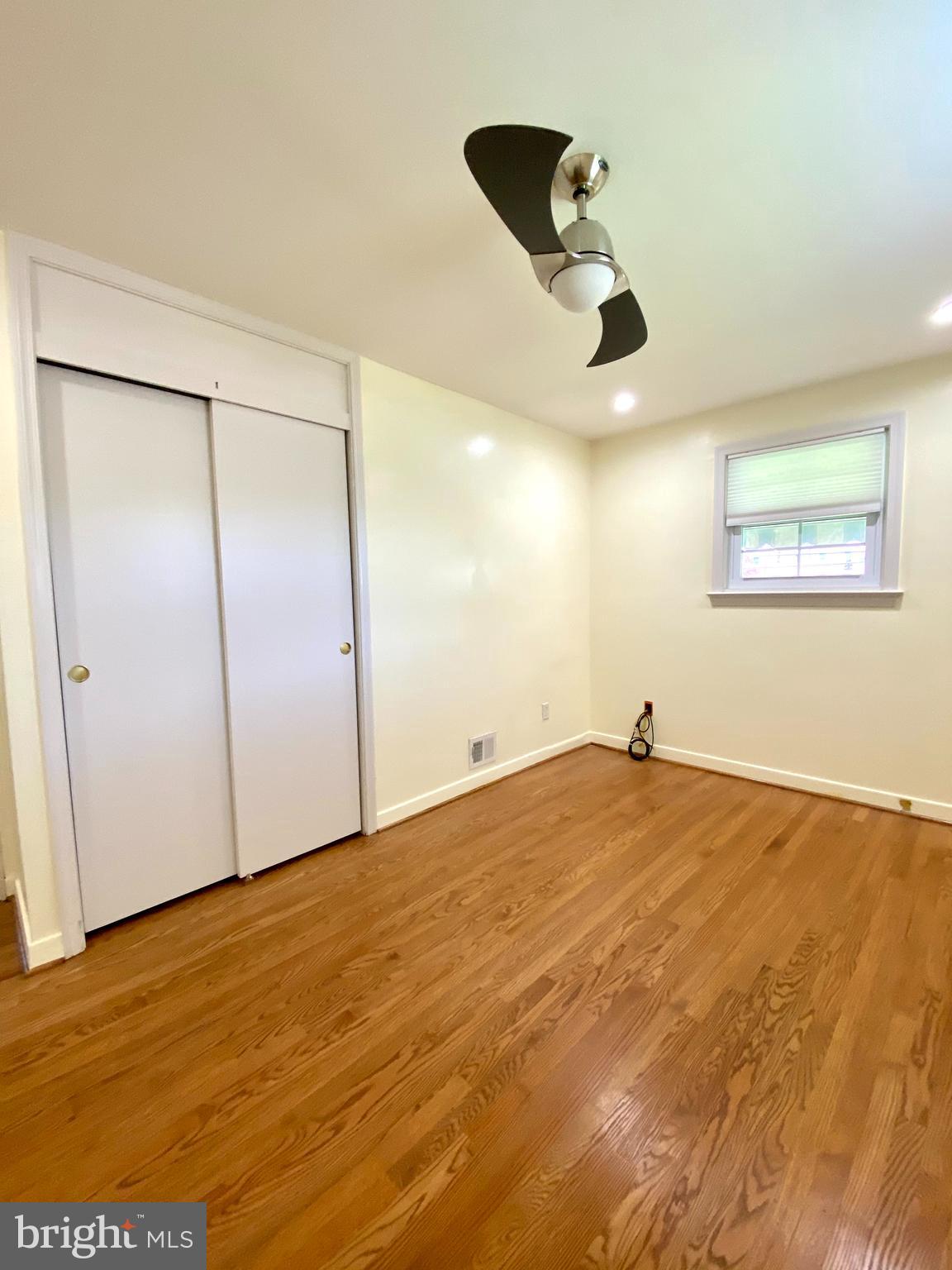 12007 Rocking Horse Road Rockville, MD 20852 - Photo 10 of 35 Master Room