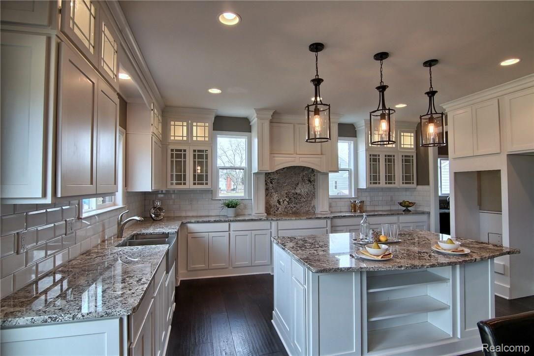 53901 Jewell Road Utica, MI 48315 - Photo 11 of 32 Kitchen.jpg