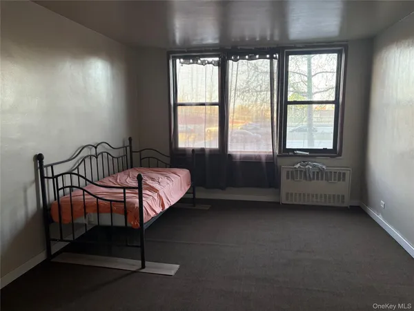 $169,000 | 3121 Middletown Road, Unit 1G | Pelham Bay