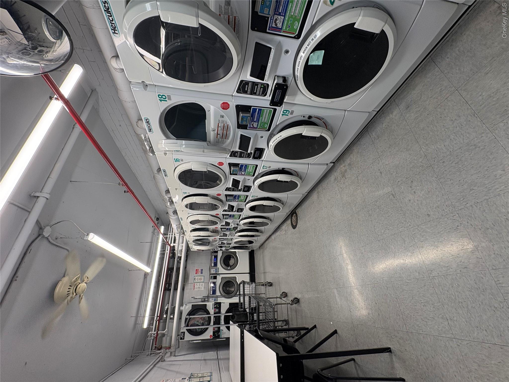 3121 Middletown Road, Unit 1G Bronx, NY 10461 - Photo 18 of 19 a utility room with dryer and washer