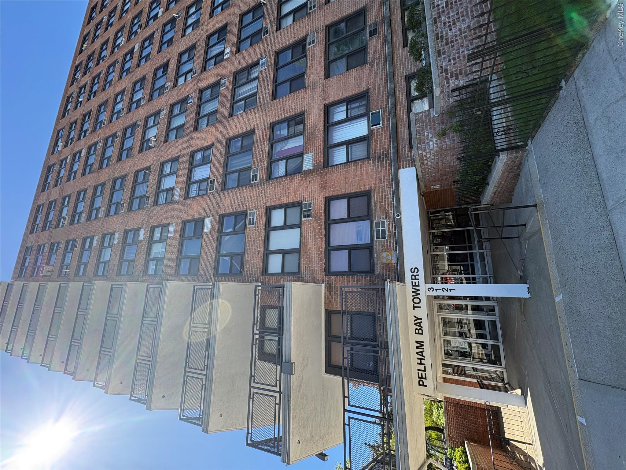 3121 Middletown Road, Unit 1G Bronx, NY 10461 - Photo 2 of 19 a view of a building