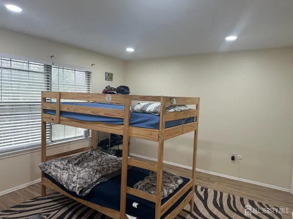 $469,000 | 13 Albury Way, North Brunswick, NJ 08902