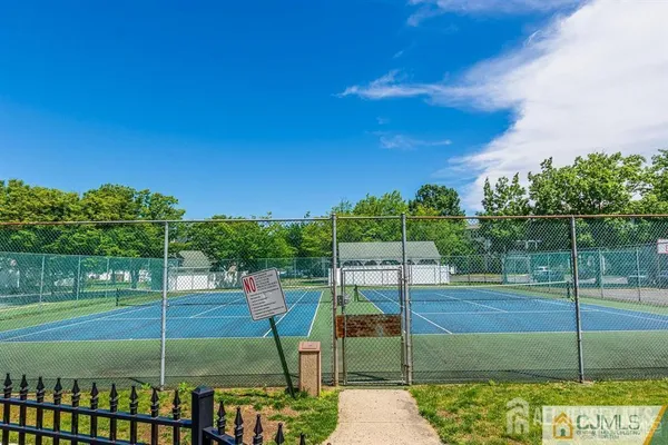 $469,000 | 13 Albury Way, North Brunswick, NJ 08902