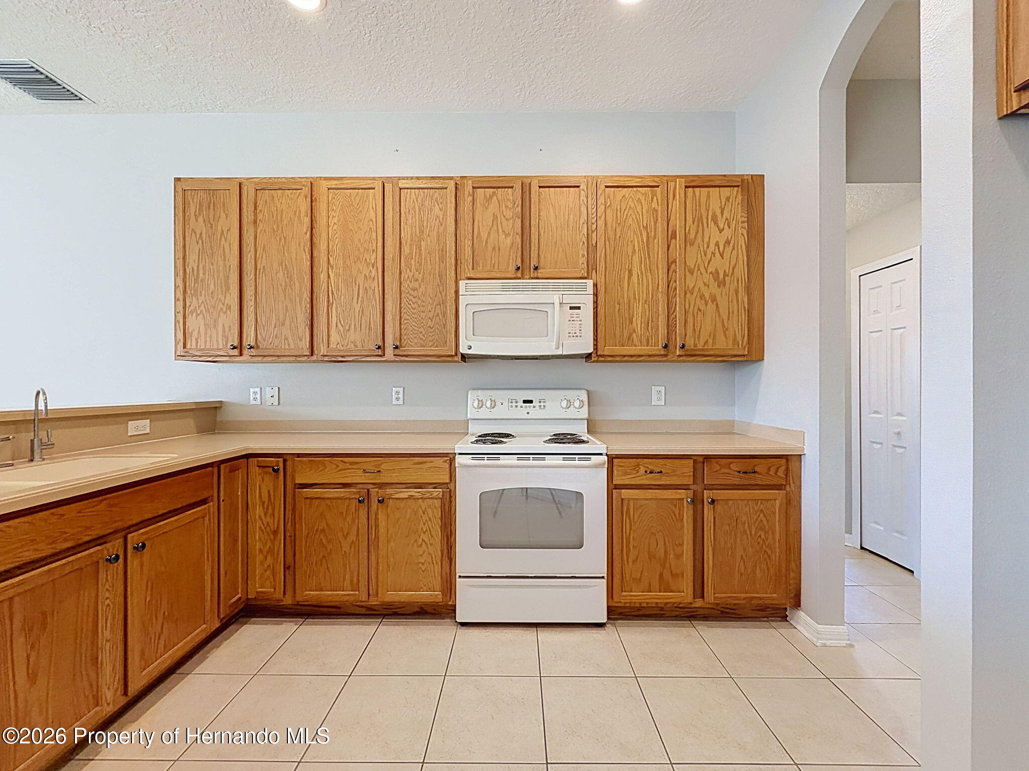 2021 Rutherford Drive Dover, FL 33527 - Photo 19 of 52 Gallery Image 19