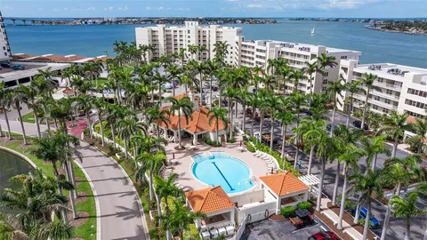 $600,000 | 6105 Bahia Del Mar Circle, Unit 384, St. Petersburg, FL 33715