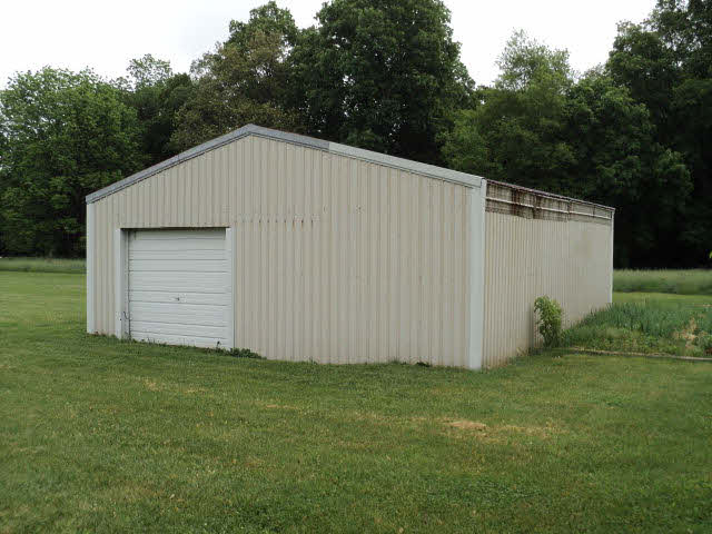 11415 West Paradise Road Monticello, IN 47960 - Photo 4 of 15 Gallery Image 4