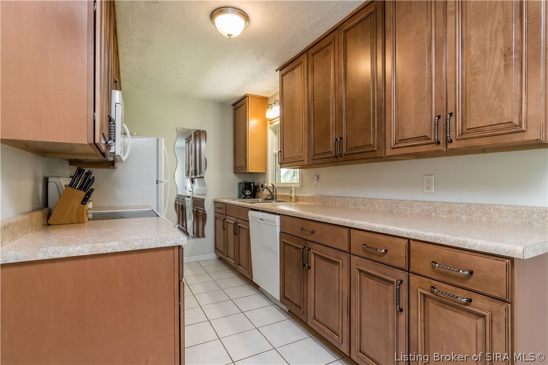8570 Corydon Ramsey Road Northwest Ramsey, IN 47166 - Photo 3 of 52 Gallery Image 3