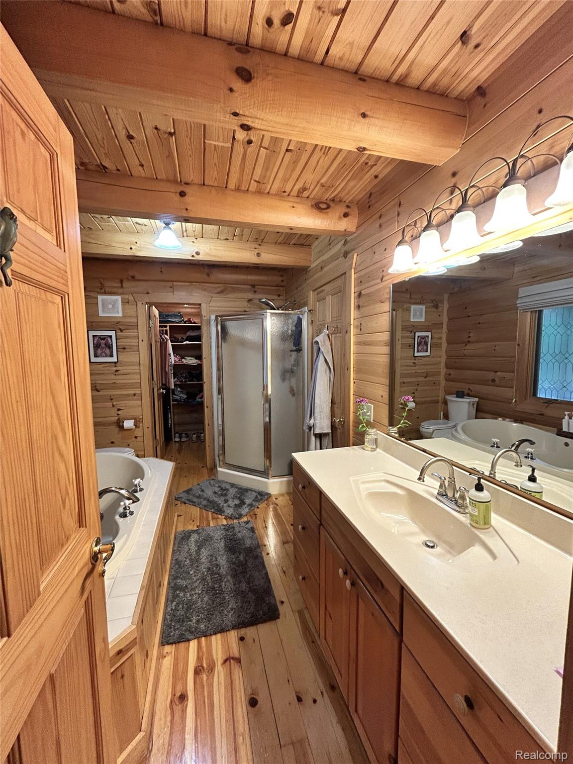 4636 North Hope Road Hope, MI 48628 - Photo 12 of 37 12.jpeg