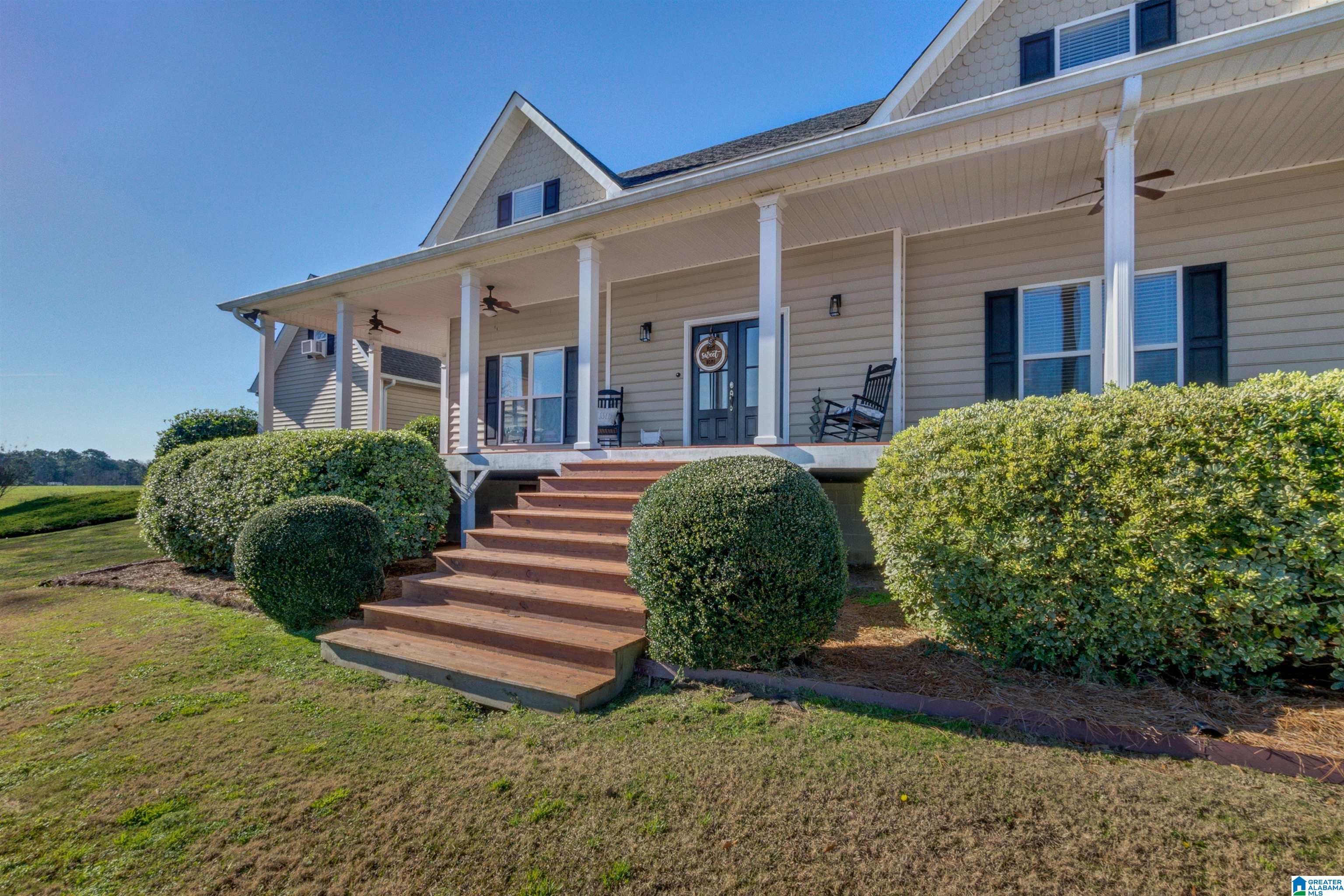 943 Pineneedle Lane Clanton, AL 35045 - Photo 3 of 50