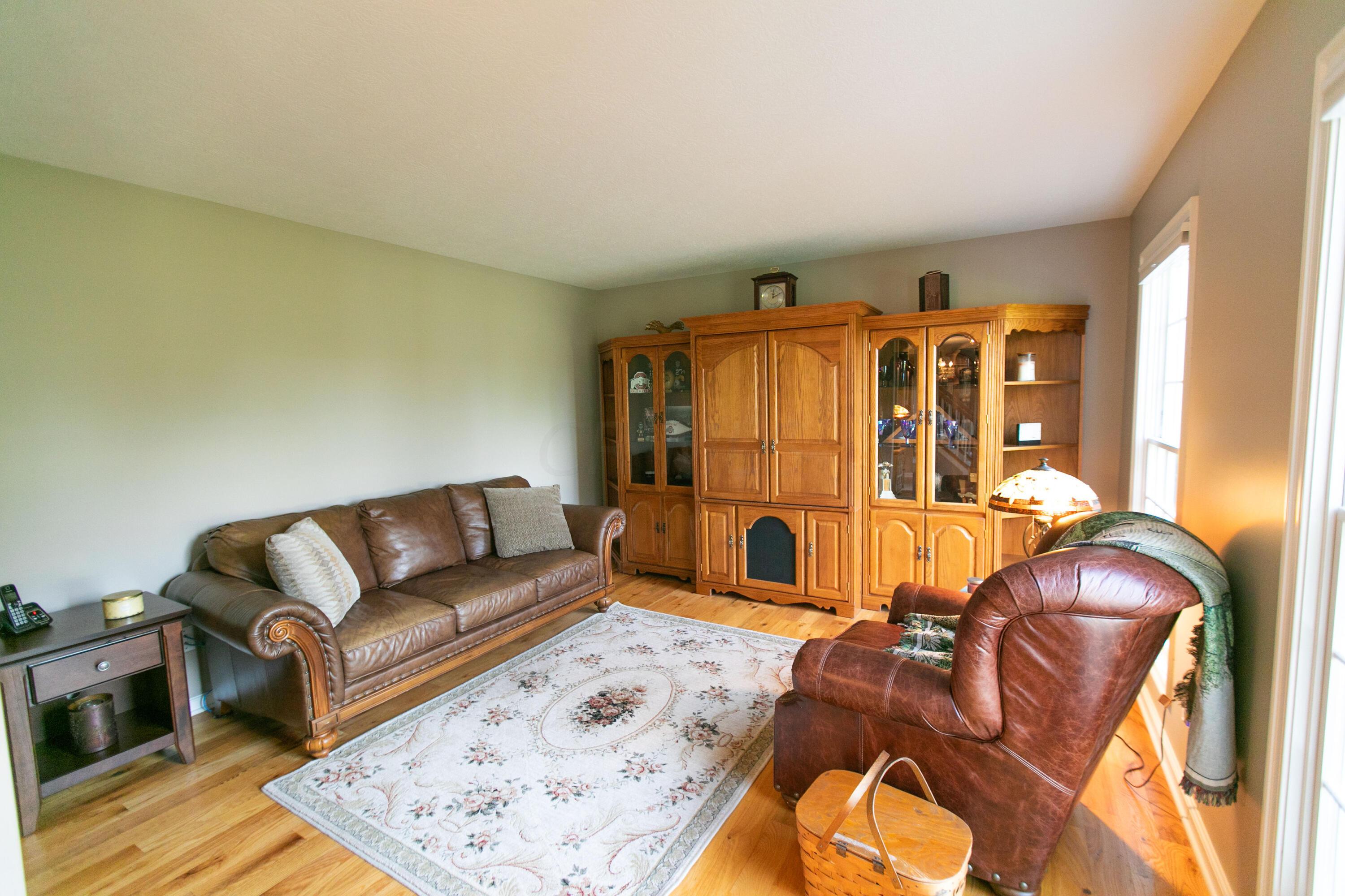 4705 Refugee Road Baltimore, OH 43105 - Photo 4 of 23 3D1A3631 (1)