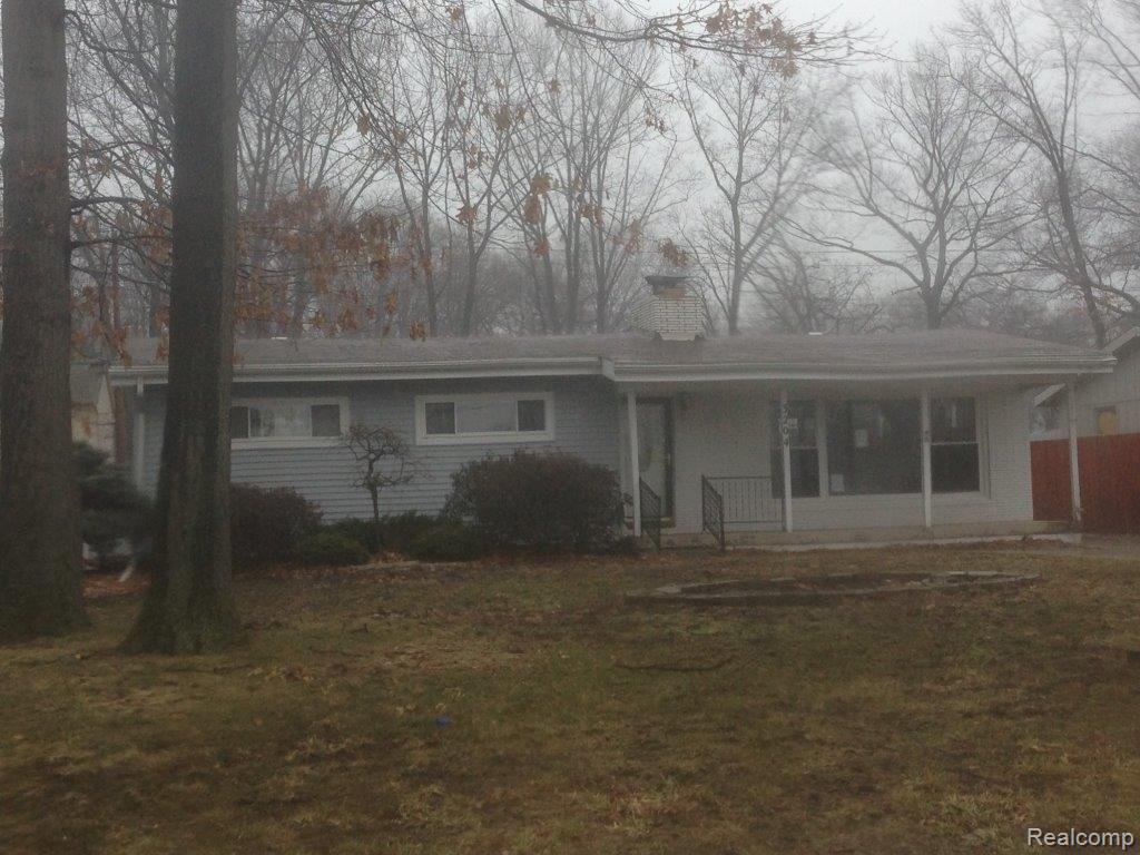 3204 Riverside Drive Port Huron, MI 48060 - Photo 1 of 11 IMG_0778.jpg