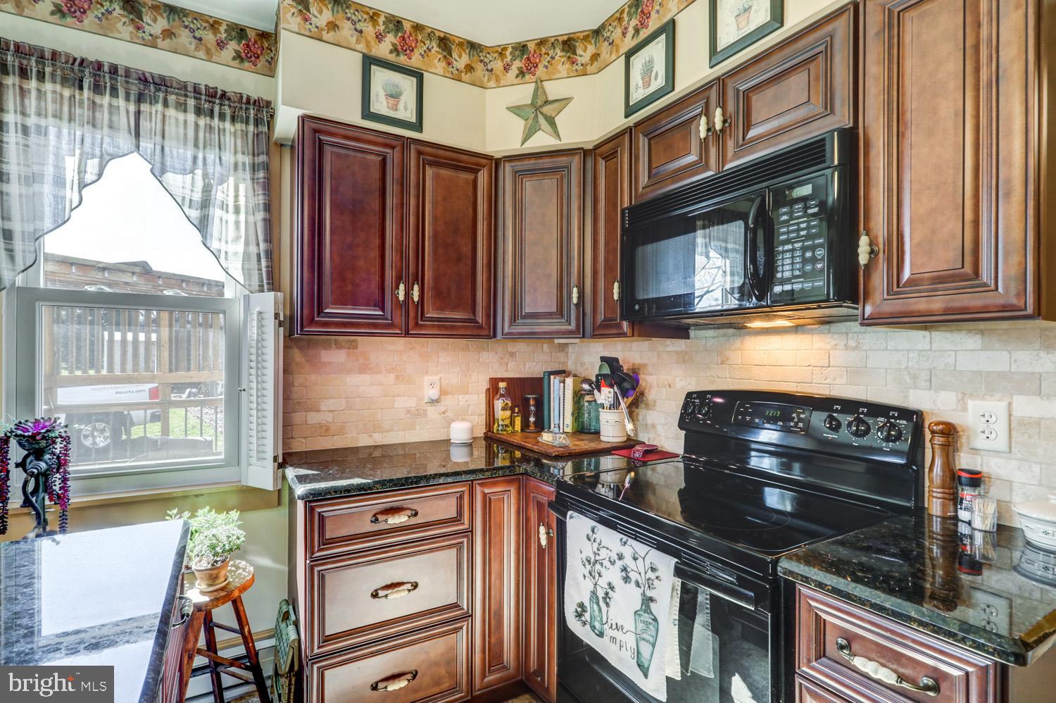 36 Maple Street Lititz, PA 17543 - Photo 32 of 49